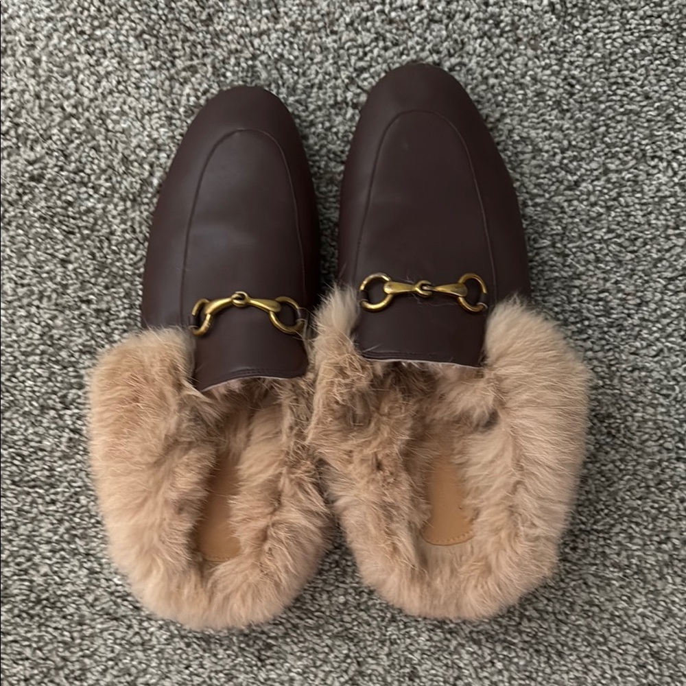 Coonek Brown Mules- faux leather fur lined 8.5